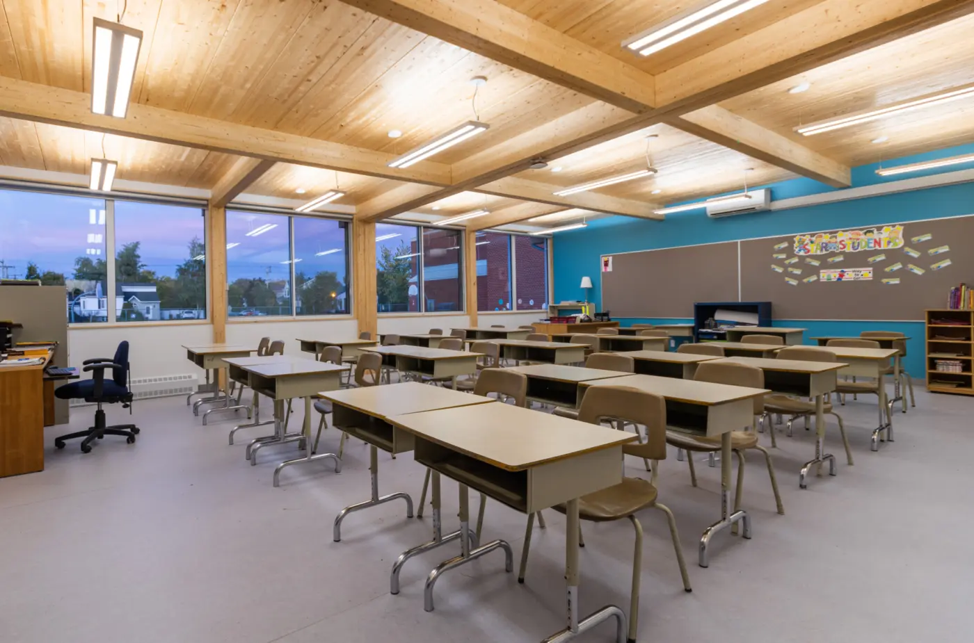 École Du Mai CSMI 2019 Montréal 1 Final intérieur